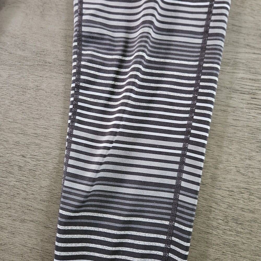 Athleta Athletic Leggings Womens L Gray Striped Workout Running Gym Exercise - Picture 7 of 7